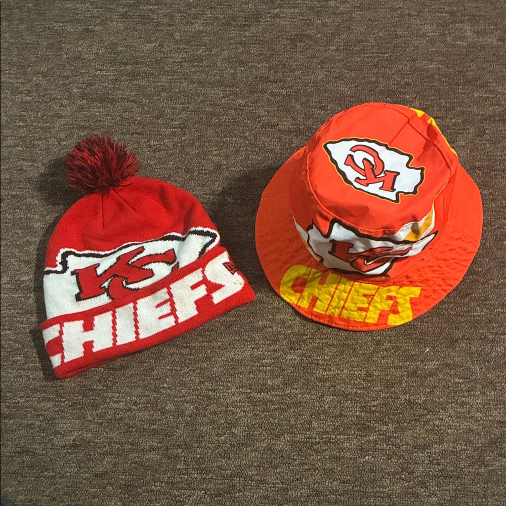 KC Chiefs beanie and bucket hat set